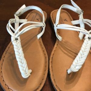 American Eagle Outfitters Strap Flip Flops size 6